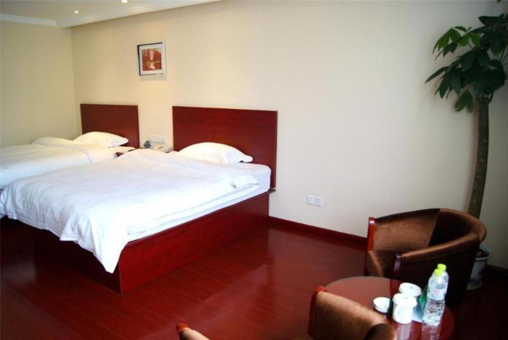 Greentree Inn Suzhou Railway Station North Square Haobainian Wedding Dress City Express Hotel Екстер'єр фото