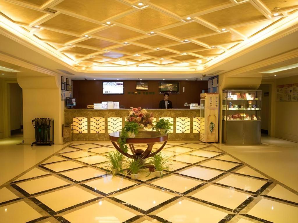 Greentree Inn Suzhou Railway Station North Square Haobainian Wedding Dress City Express Hotel Екстер'єр фото