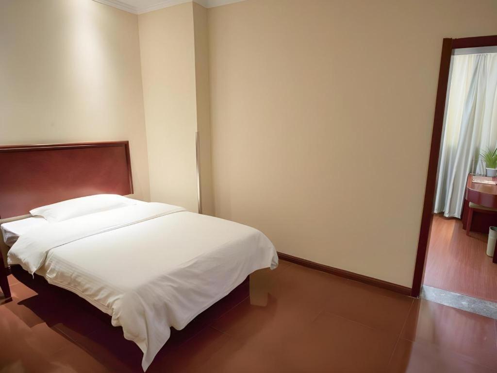 Greentree Inn Suzhou Railway Station North Square Haobainian Wedding Dress City Express Hotel Екстер'єр фото